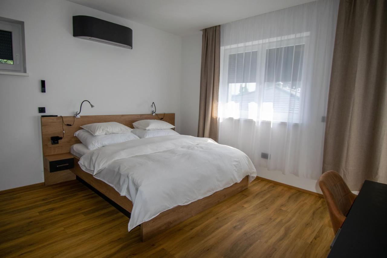 Smart Rooms Wels Kültér fotó
